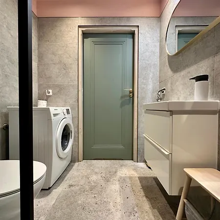 Momoapart - By Kromera * Wrocław