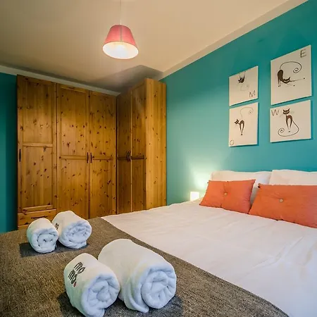 Momoapart - By Kromera *